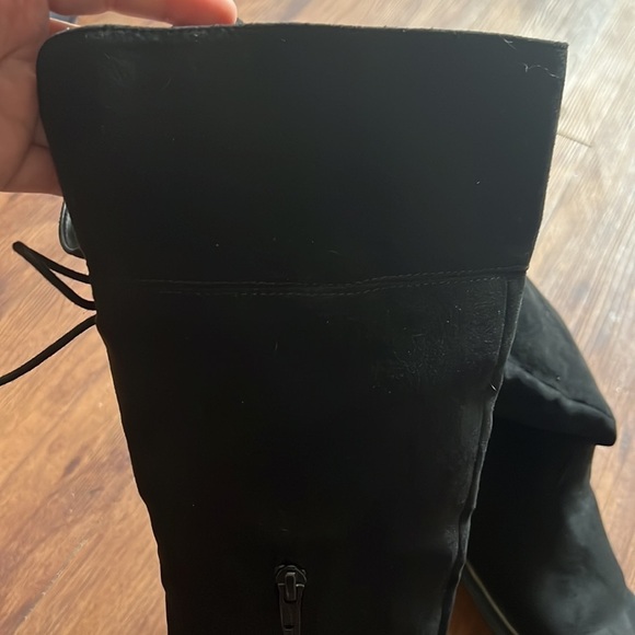 Black high boots - Picture 5 of 8